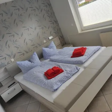 Apartmenthaus Robbe Luv نايهالينجازييل